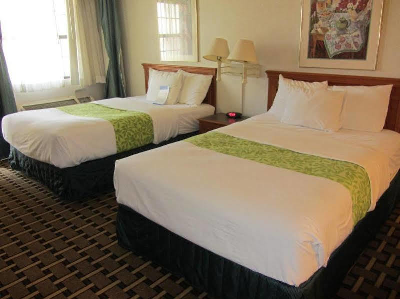 Red Roof Inn Houston North - Fm1960 & I-45 Westfield Extérieur photo